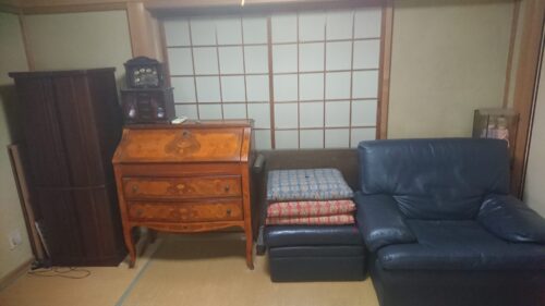 戸建て丸ごと処分前1