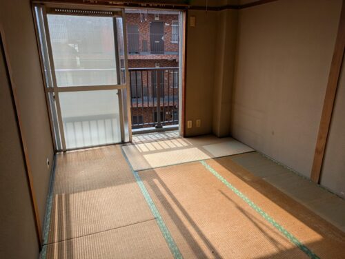 川崎市マンション引越後残置物処分和室作業後