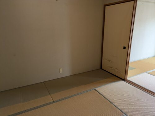 マンション残置物処分和室作業後