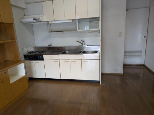 マンション残置物処分キッチン作業後