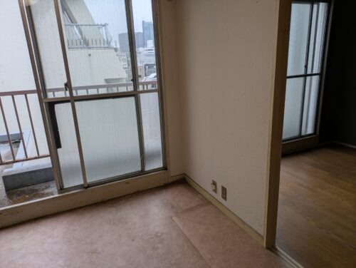 リビング残置物処分後