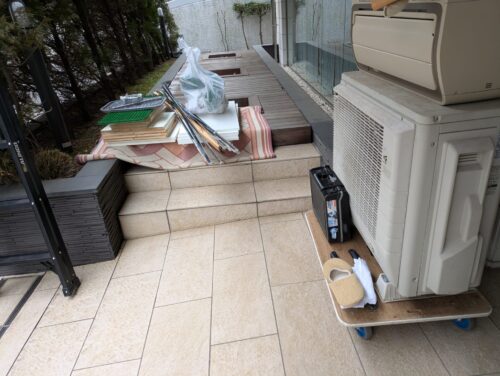 処分品をマンションの一か所へため込み