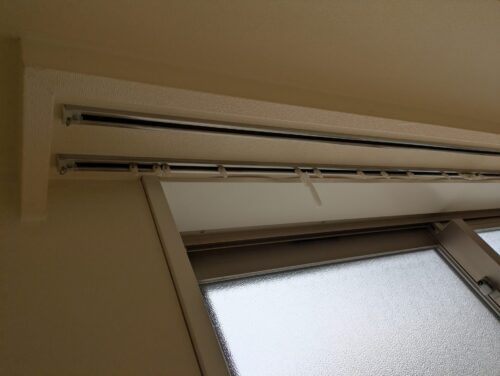 カーテンレール取り外し前