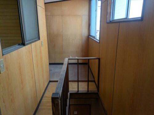 戸建て引越後処分3階階段作業後