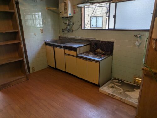 戸建て引越後処分2階キッチン作業後