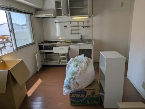 マンション少量処分キッチン作業前