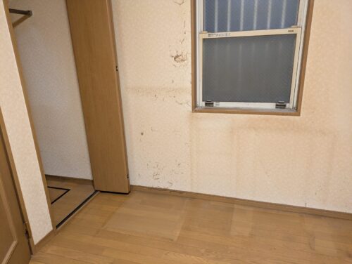 3階建戸建て残置物処分1階洋室作業後2