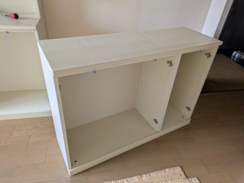 棚の下部分も解体して板状に