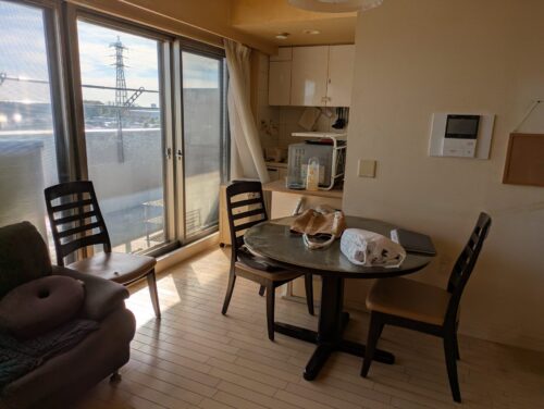 マンション引越後、残置物処分、ダイニングキッチン作業前