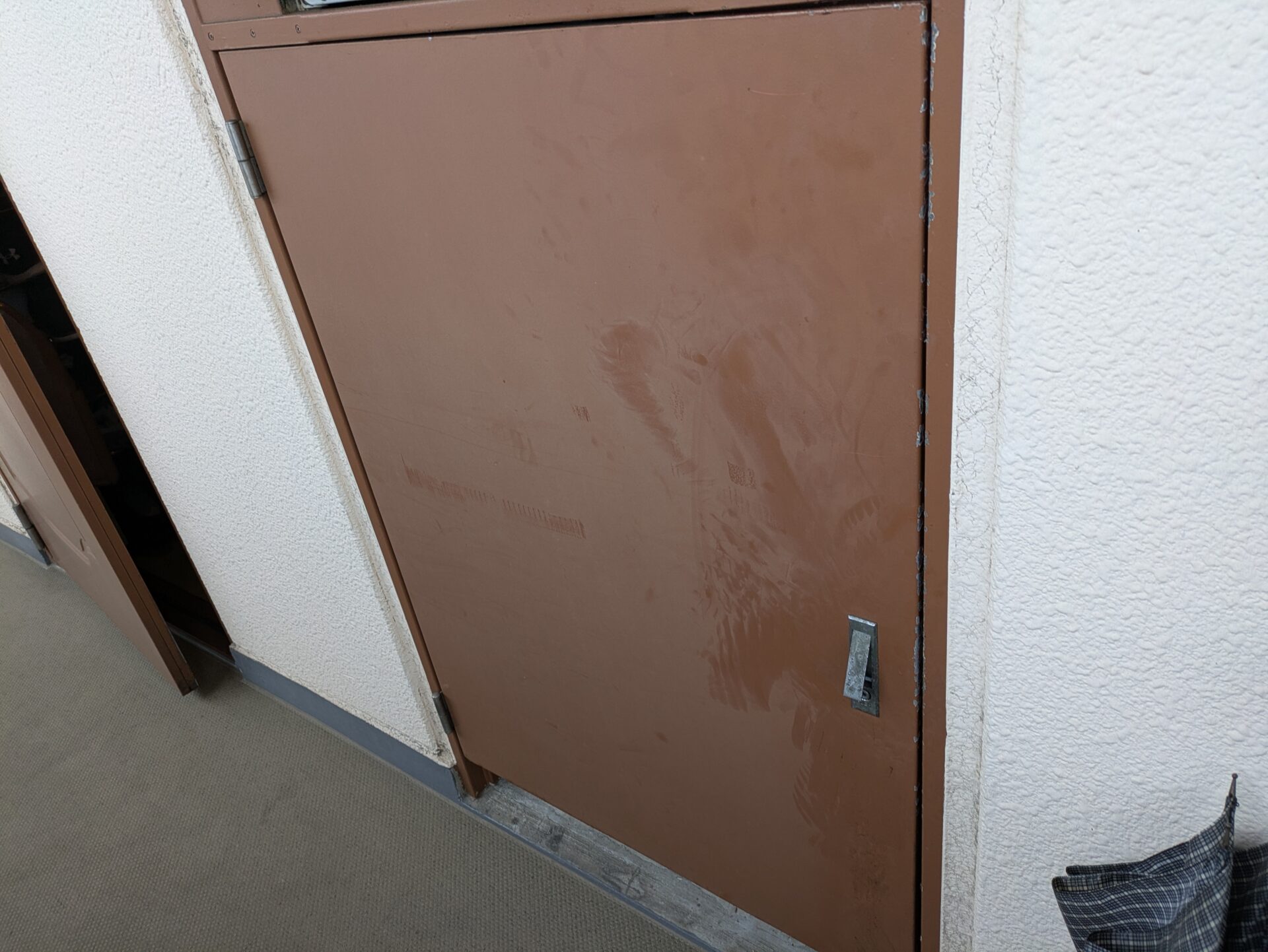 荷物が取り出せなくなったメーターボックス