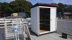 屋上の物置解体処分