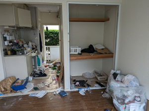 アパートの部屋全て残置物処分